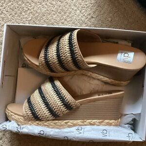 DV by Dolce Vita Black and Tan Woven Wedges